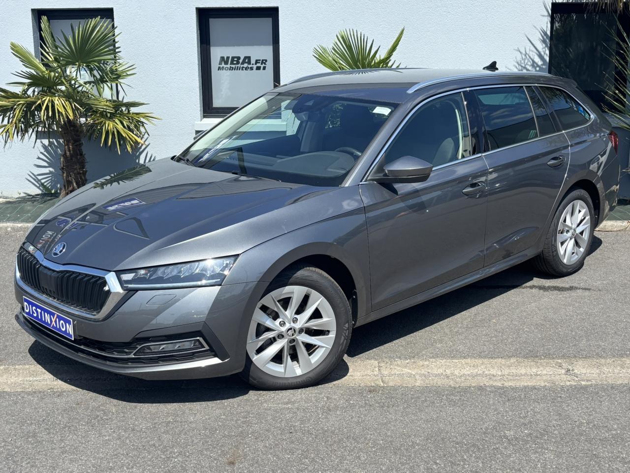 SKODA OCTAVIA COMBI TSI 110 DSG Ambition