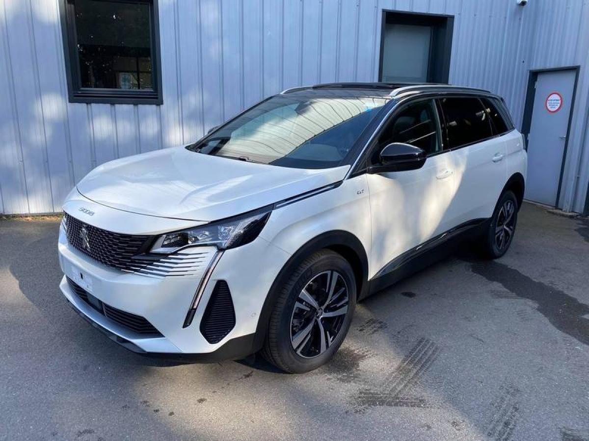 PEUGEOT 5008 1.2 PureTech 130 EAT8 GT