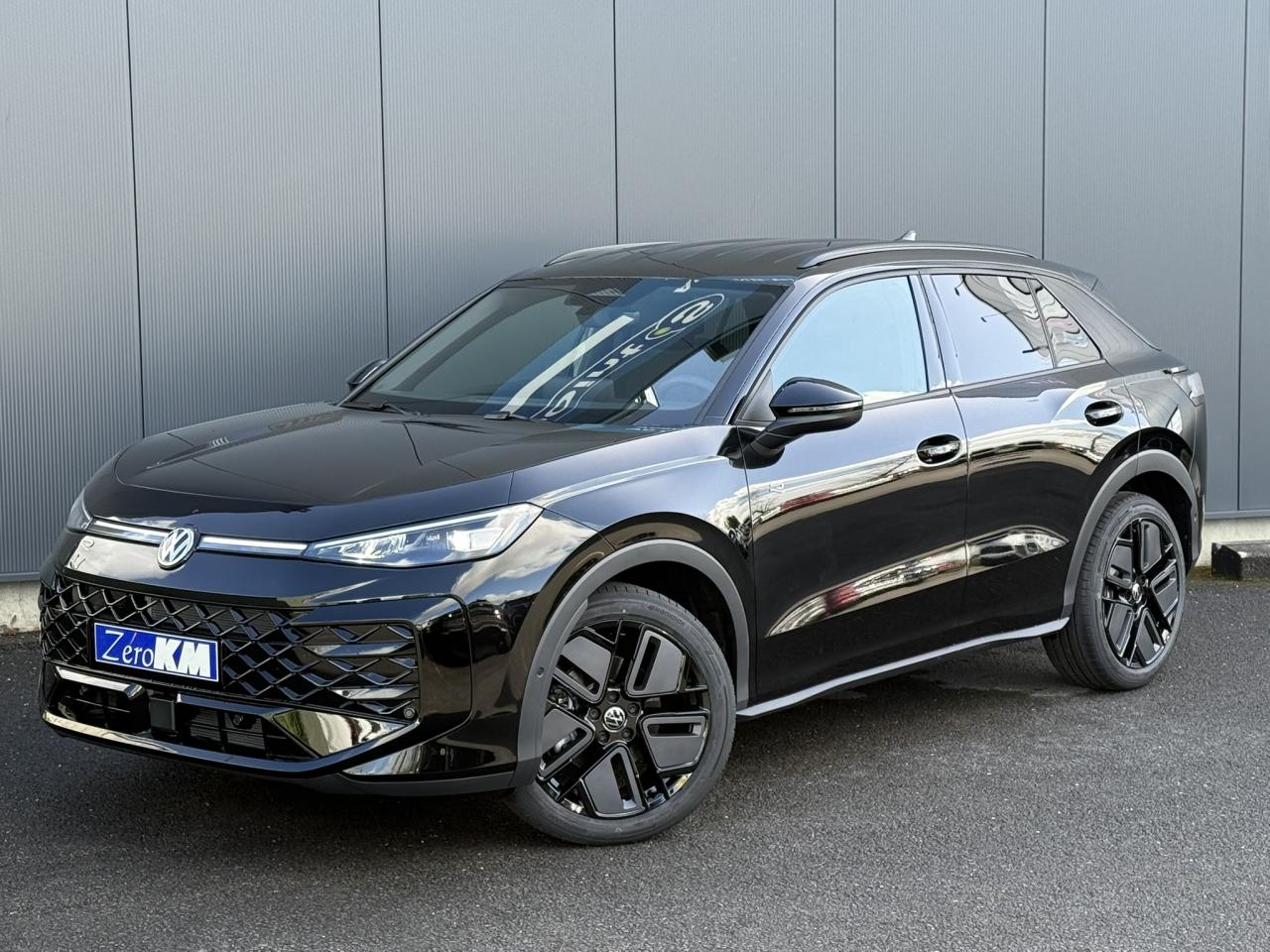 VW T-ROC NV 1.5 eTSI Hybrid DSG7 150 R-Line