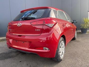 HYUNDAI I20 1.1 CRDI 75 Confort