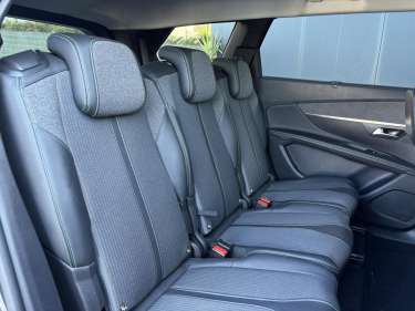 PEUGEOT 5008 1.5 BlueHDI 130 EAT8 Allure Pack