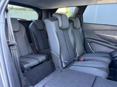 PEUGEOT 5008 1.5 BlueHDI 130 EAT8 Allure Pack