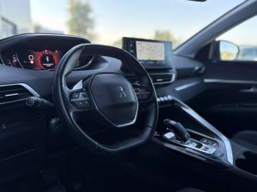 PEUGEOT 5008 1.5 BlueHDI 130 EAT8 Allure Pack