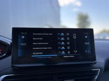 PEUGEOT 5008 1.5 BlueHDI 130 EAT8 Allure Pack