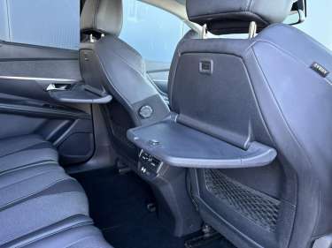 PEUGEOT 5008 1.5 BlueHDI 130 EAT8 Allure Pack