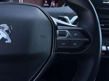 PEUGEOT 5008 1.5 BlueHDI 130 EAT8 Allure Pack