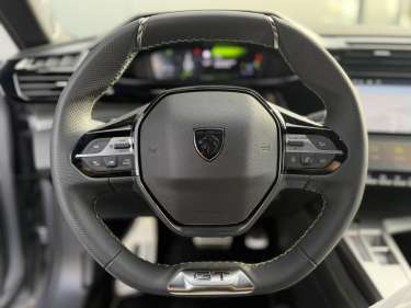 PEUGEOT 308 1.5 BlueHDI 130 EAT8 GT