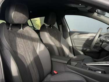 PEUGEOT 308 1.5 BlueHDI 130 EAT8 GT