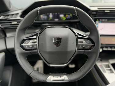 PEUGEOT 308 1.5 BlueHDI 130 EAT8 GT