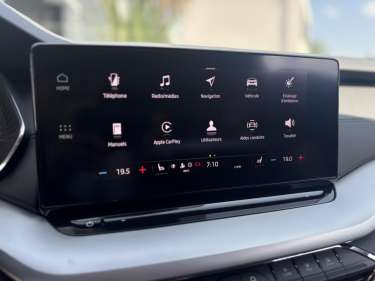 SKODA OCTAVIA COMBI TSI 110 DSG Ambition