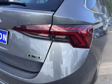 SKODA OCTAVIA COMBI TSI 110 DSG Ambition