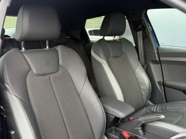 AUDI A1 SPORTBACK 30 TFSI 110 S-Tronic Competition