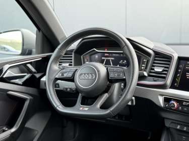 AUDI A1 SPORTBACK 30 TFSI 110 S-Tronic Competition