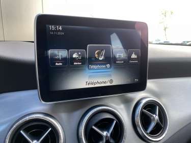 MERCEDES CLA SHOOTING BREAK 180 Fascination