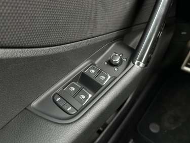 AUDI Q2 35 TDI 150 S-Tronic S-Line