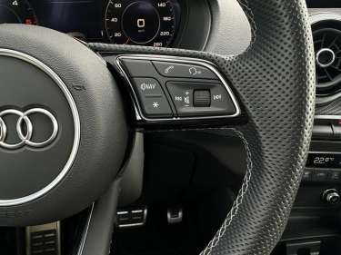 AUDI Q2 35 TDI 150 S-Tronic S-Line