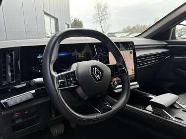 RENAULT ESPACE E-Tech Full Hybrid 200 Techno