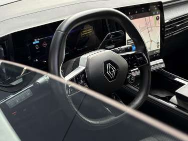 RENAULT ESPACE E-Tech Full Hybrid 200 Techno