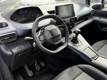 PEUGEOT RIFTER STANDARD 1.5 BlueHDI 130 Allure