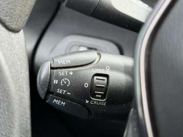 PEUGEOT RIFTER STANDARD 1.5 BlueHDI 130 Allure