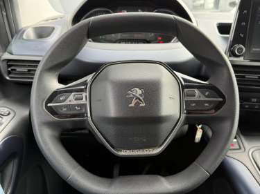 PEUGEOT RIFTER STANDARD 1.5 BlueHDI 130 Allure