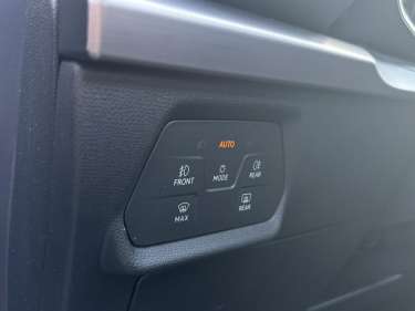 SEAT LEON ST eTSI 110 DSG FR