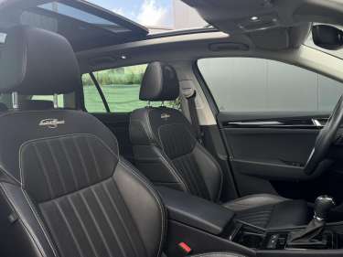 SKODA SUPERB COMBI 2.0 TDI 150 DSG Laurin & Klement