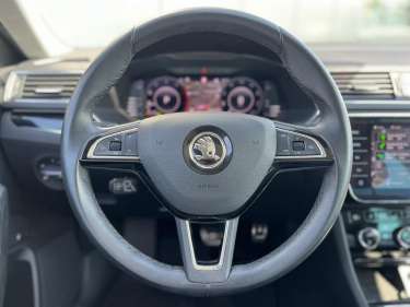 SKODA SUPERB COMBI 2.0 TDI 150 DSG Laurin & Klement