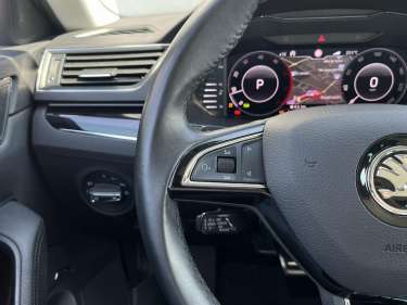 SKODA SUPERB COMBI 2.0 TDI 150 DSG Laurin & Klement