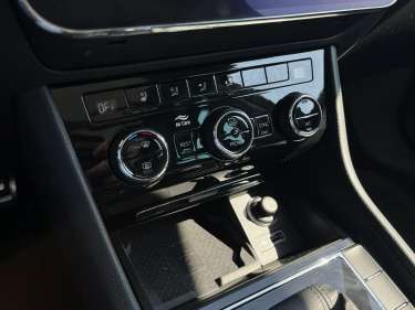 SKODA SUPERB COMBI 2.0 TDI 150 DSG Laurin & Klement