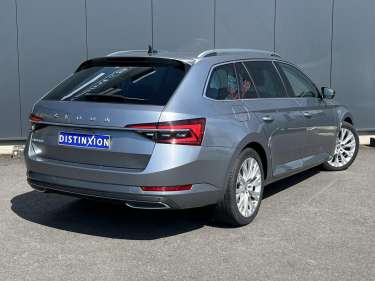 SKODA SUPERB COMBI 2.0 TDI 150 DSG Laurin & Klement