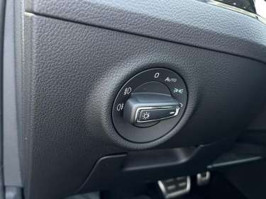 SKODA SUPERB COMBI 2.0 TDI 150 DSG Laurin & Klement