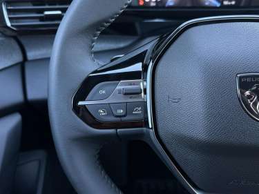 PEUGEOT 308 1.5 BlueHDI 130 EAT8 Allure