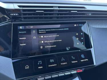 PEUGEOT 308 1.5 BlueHDI 130 EAT8 Allure
