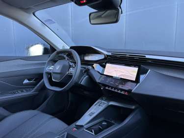 PEUGEOT 308 1.5 BlueHDI 130 EAT8 Allure