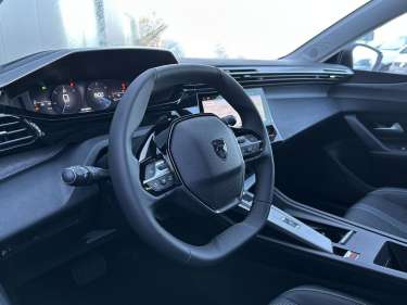 PEUGEOT 308 1.5 BlueHDI 130 EAT8 Allure
