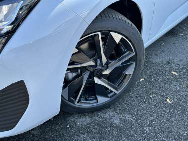 PEUGEOT 308 SW 1.5 BlueHDI 130 EAT8 Allure