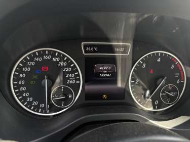 MERCEDES CLASSE GLA 200 CDI Business