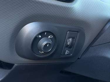 CITROEN C4 CACTUS 1.5 BlueHDI 100 Shine
