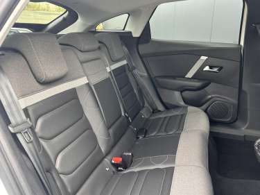 CITROEN C4 1.5 BlueHDI 130 EAT8 Shine