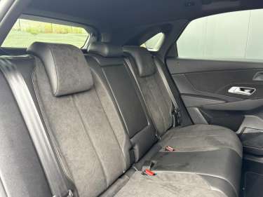 DS DS7 CROSSBACK 1.5 BlueHDI 130 EAT8 Performance Line