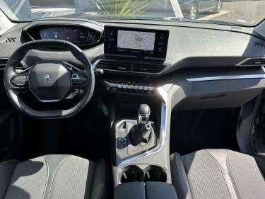 PEUGEOT 5008 1.2 PureTech 130 Allure Pack