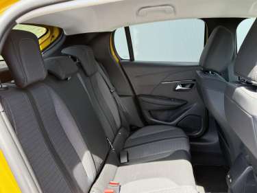 PEUGEOT 208 1.5 BlueHDI 100 Allure