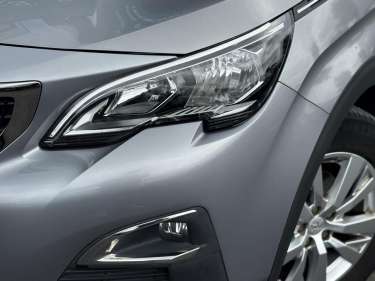 PEUGEOT 3008 1.6 BlueHDI 120 Active Business