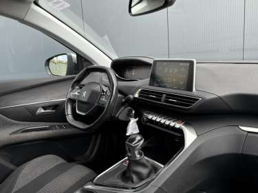 PEUGEOT 3008 1.6 BlueHDI 120 Active Business