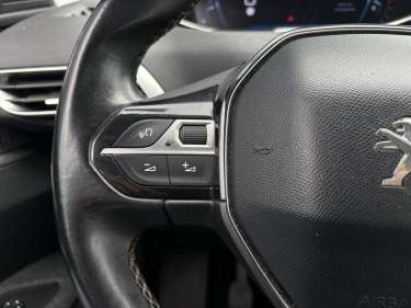 PEUGEOT 3008 1.6 BlueHDI 120 Active Business