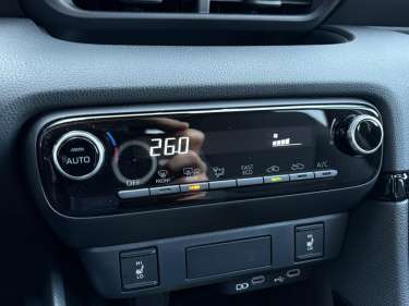 TOYOTA YARIS Hybride 116 E-CVT 116 Design