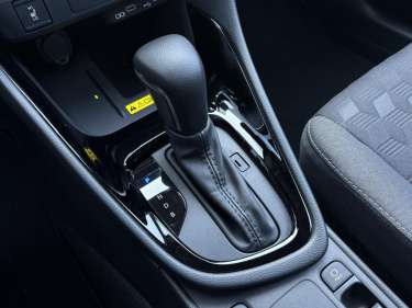 TOYOTA YARIS Hybride 116 E-CVT 116 Design