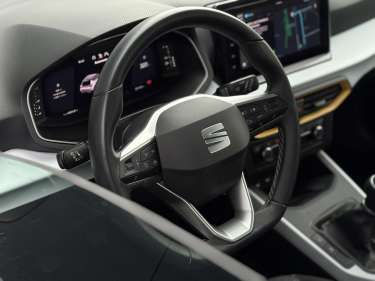 SEAT ARONA TSI 110 Style Business