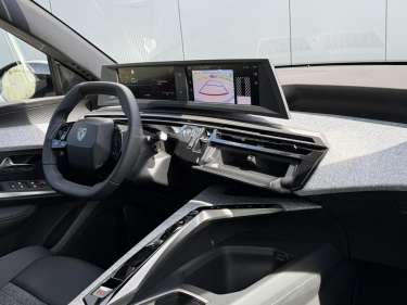 PEUGEOT 3008 NV Hybrid 136 e-DSC6 Allure